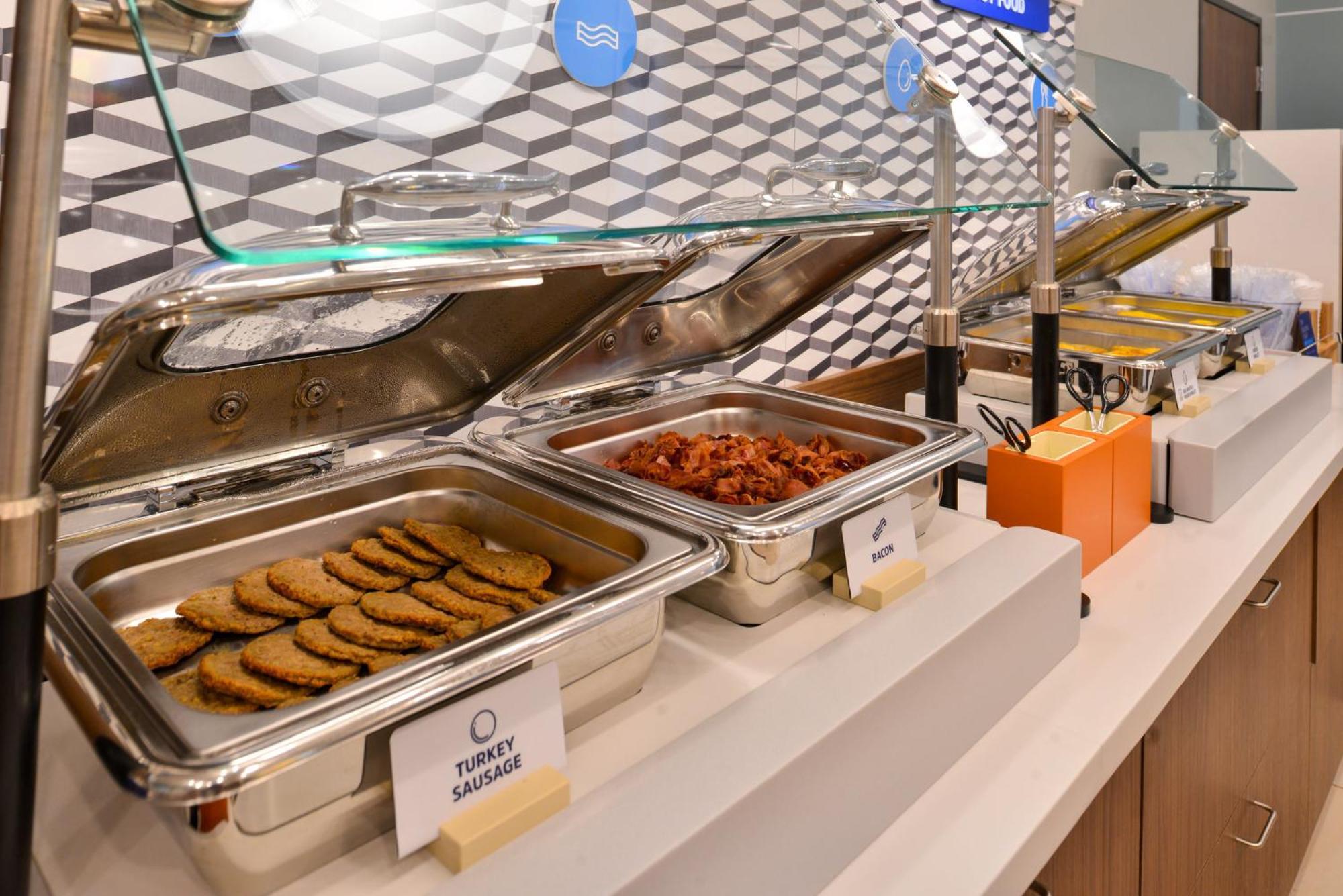 Holiday Inn Express & Suites Mansfield - Ontario By Ihg Luaran gambar
